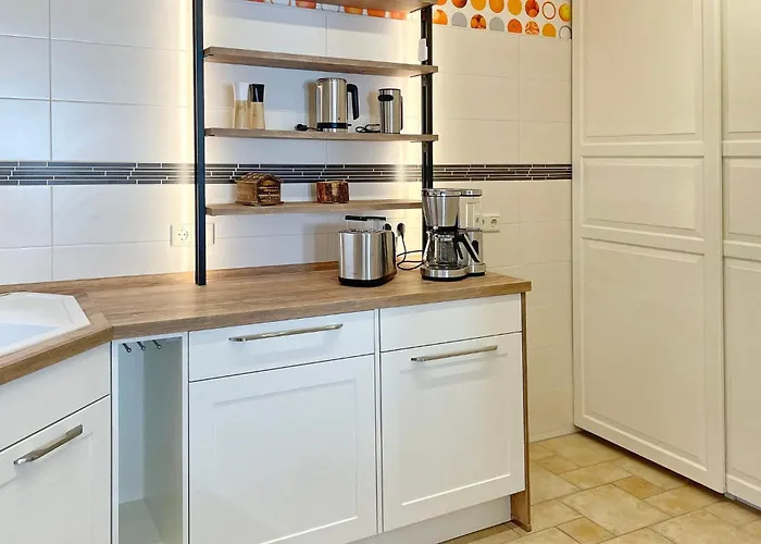 アパート Am Park Mit E-autoladestation リュベナウ