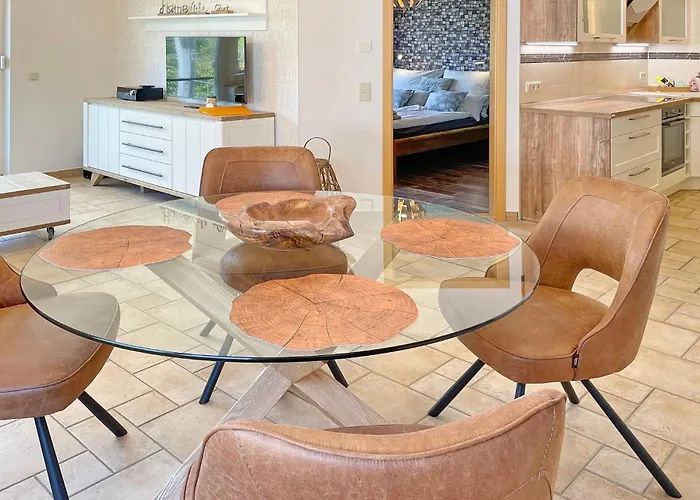 アパート Am Park Mit E-autoladestation リュベナウ